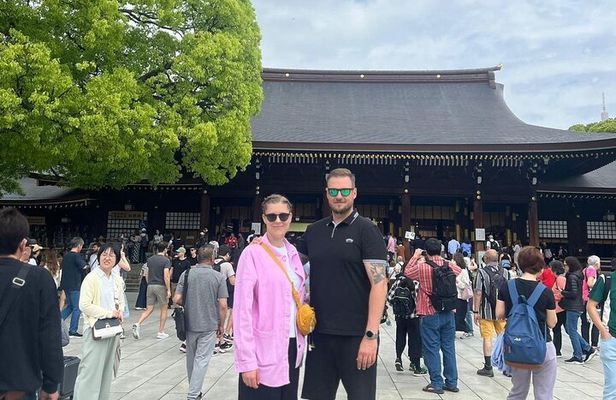 Tokyo Customized Private Walking Tour with a Local Guide