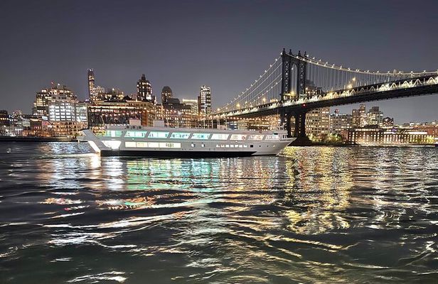 NYC Sunset Cruise: Live Music, Cocktails & Unforgettable Views