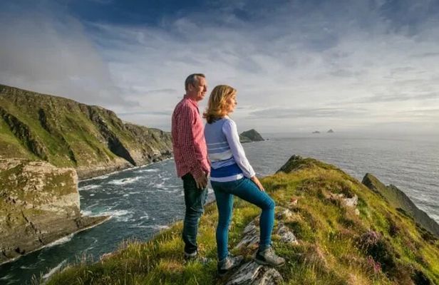 Ring of Kerry & Skellig Ring tour from Killarney, Kerry. Guided