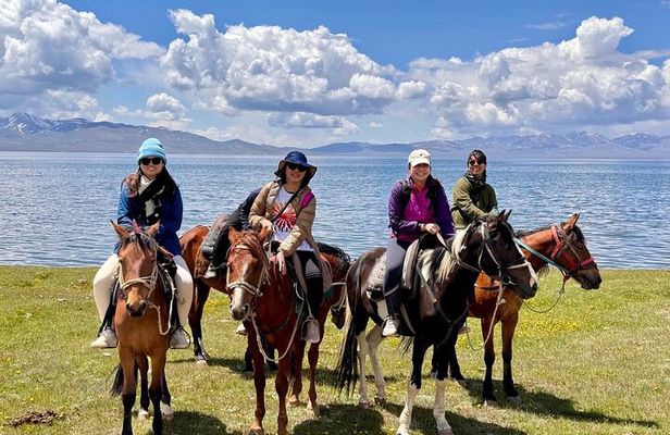 3 Days Horse Trekking Tour to Song Kul Lake