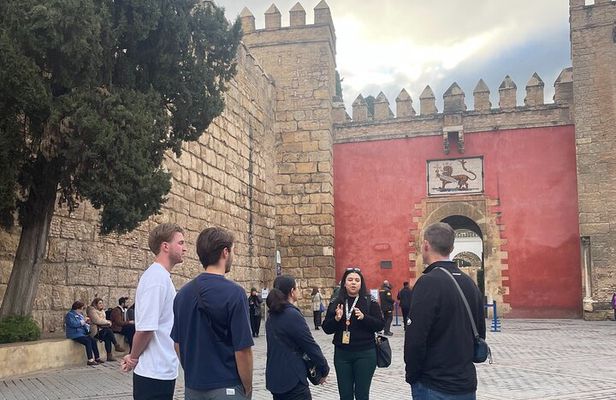 Small group tour: Alcazar and Cathedral of Seville tickets