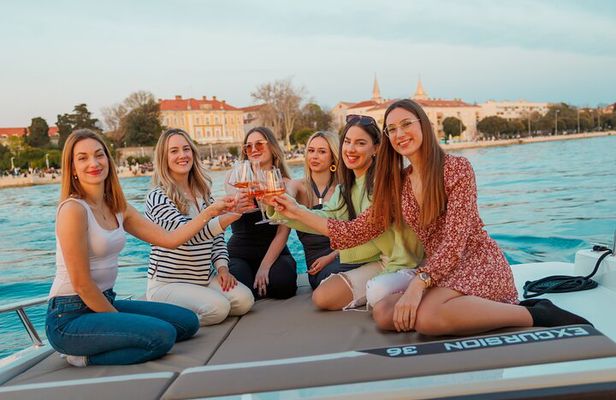Zadar: Sunset Cruise with Wine, Drinks and Snacks