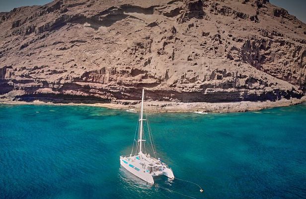 Catamaran Makaira Half Day Tour