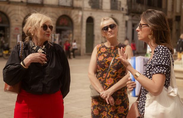 Bordeaux Bites & Stories: A Tasty City Adventure with a Local
