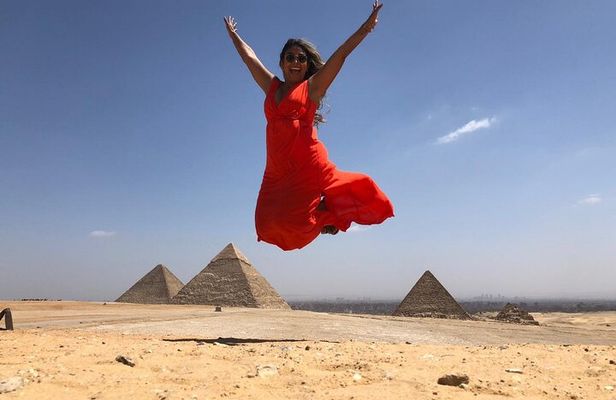 Private Tour to Giza Pyramids, Sphinx and Panoramic Desert Views