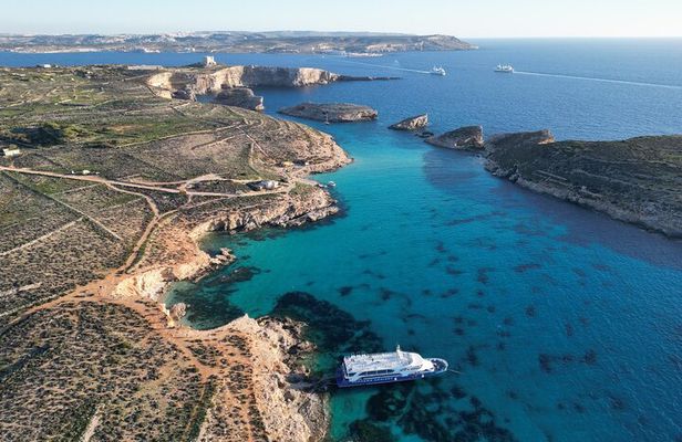 Comino Blue Lagoon Cruise inc Photo Stop at Crystal Lagoon