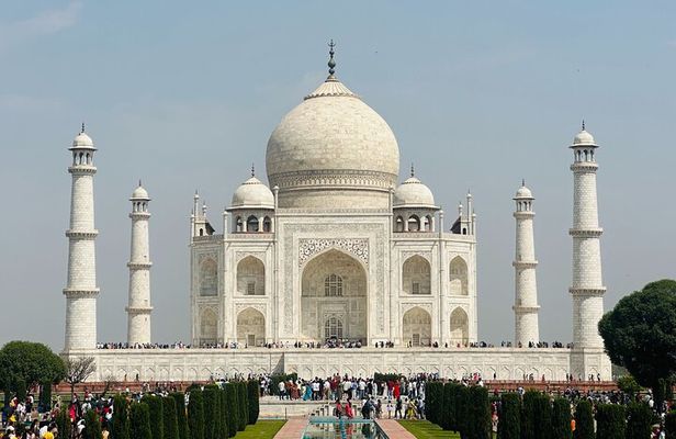 All Inclusive Taj Mahal, Agra Fort, Baby Taj Car with Tour Guide