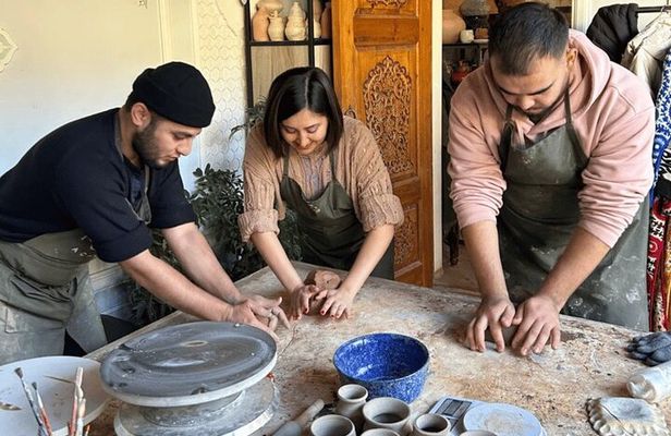 Tashkent: Wine Tasting & Ceramics Workshop Experience