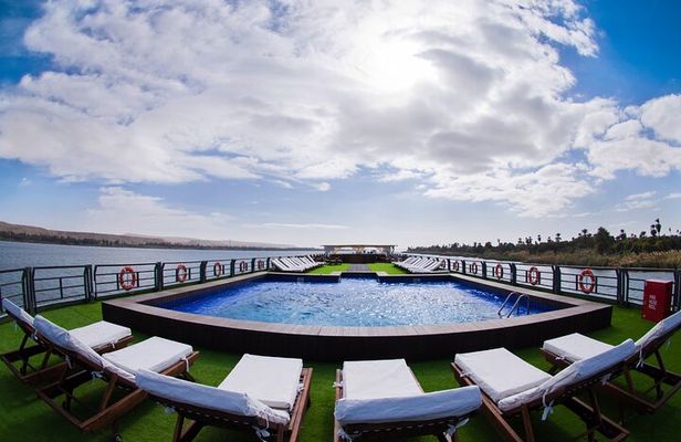 4-Day Nile Cruise Aswan and Luxor Hot Air Balloon with Abu Simbel