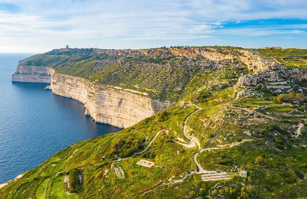 Malta Private Half-Day Tour at Blue Grotto, Mdina and Ħaġar Qim