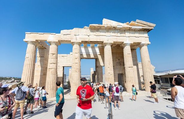 From Piraeus Port: Parthenon and Acropolis Museum Historical Tour