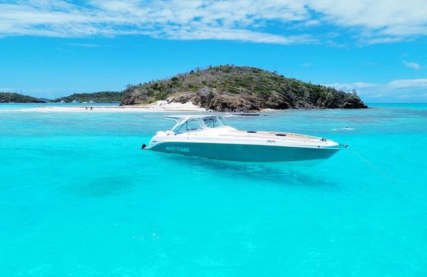 Tobago Cays - Swim with the turtles in tropical paradise