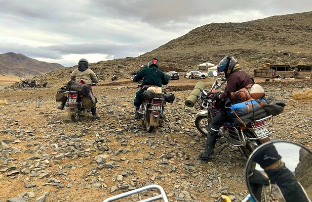 8 Days Mongolia Adventure from Steppe to Sacred Peaks