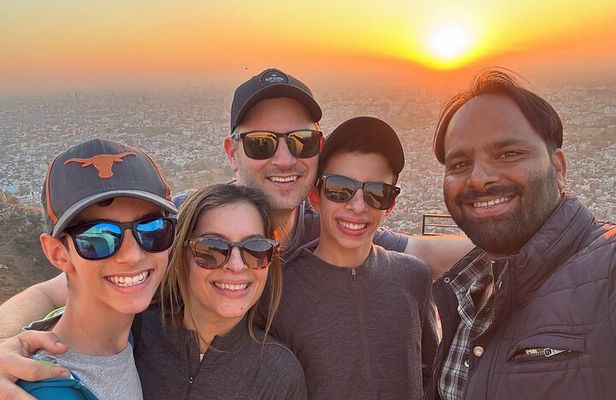 Jaipur Half-Day Evening Tour with Sunset and Dinner