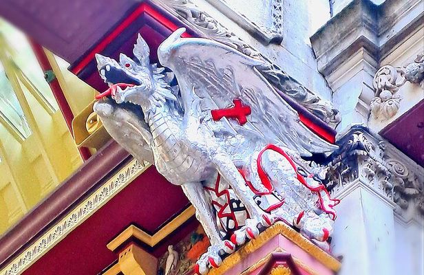 London Past & Present Backstreet Historical Tour