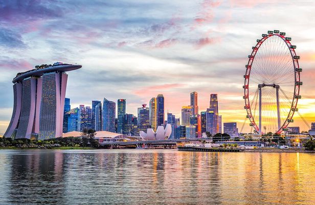  Private Singapore Tour: Bus and Car Transportation