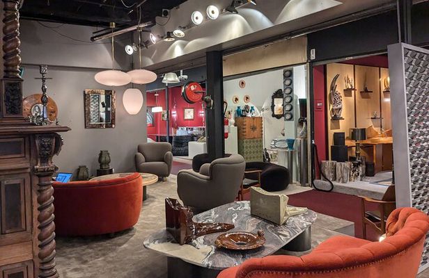 Explore the Paris Flea Market with a Passionate Local Guide
