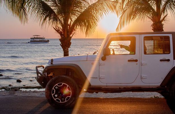 Private Jeep Tour: Punta Sur, Mayan Park & Snorkel Adventure