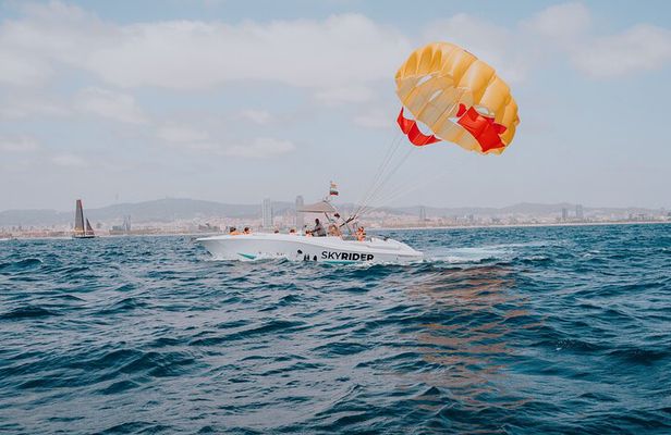 Parasailing in Barcelona
