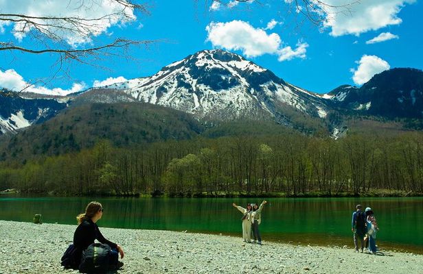 Kamikochi & Matsumoto Castle: A Perfect Nature & Heritage Day