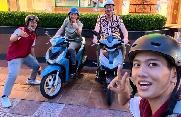 Vegetarian 12 Tastings Food Scooter or Walking Ho Chi Minh City