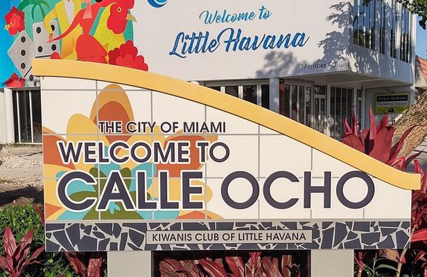 Little Havana Food tour with live music museum art gallery cigars