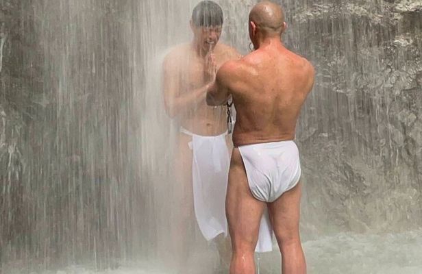 “Takigyo”Traditional Japanese Waterfall Training meditation