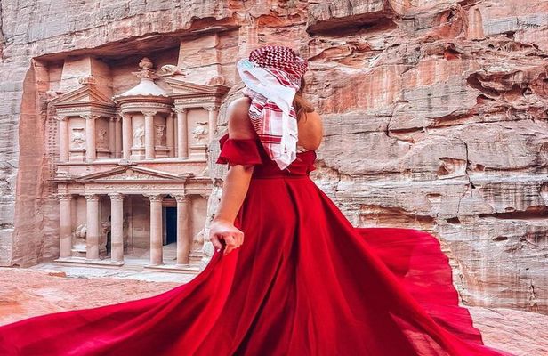 2-Day Petra, Wadi Rum & Dead Sea Tour from Amman