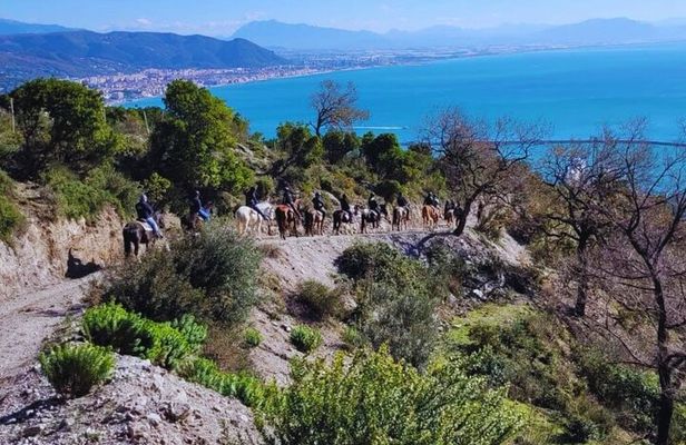Salerno: Horseback Riding Excursion in Cava de’ Tirreni