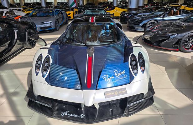 Dubai Luxury Car Showroom Tour with Drop off at Dubai Mall 3 Hour