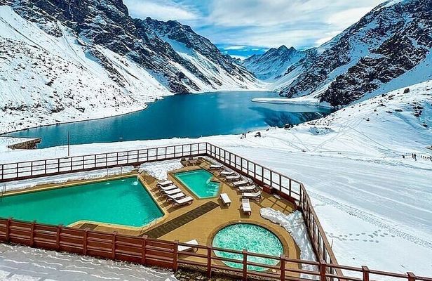 Landscapes of High Excursion to Portillo and Laguna del Inca