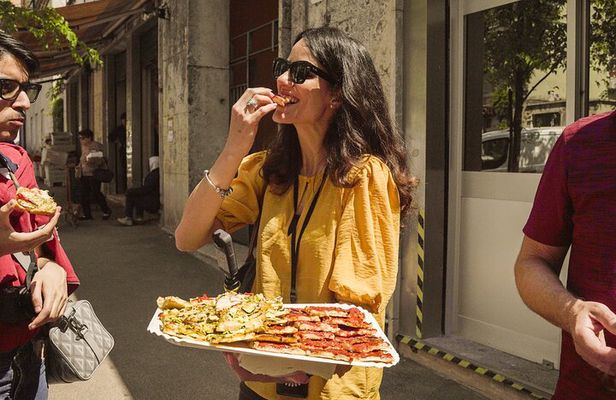 Rome Super Local Street Food Tour in Old Monteverde Neighborhood