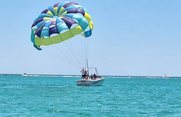 Sun Dogs Parasailing Tour in Destin Florida