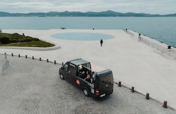 Experience Zadar Cabrio Guided Tour from Cruise Port