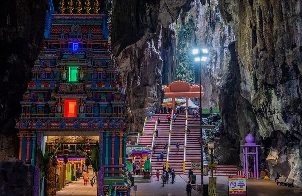 Batu Cave and Kuala Lumpur Heritage Tour by Train and Walking