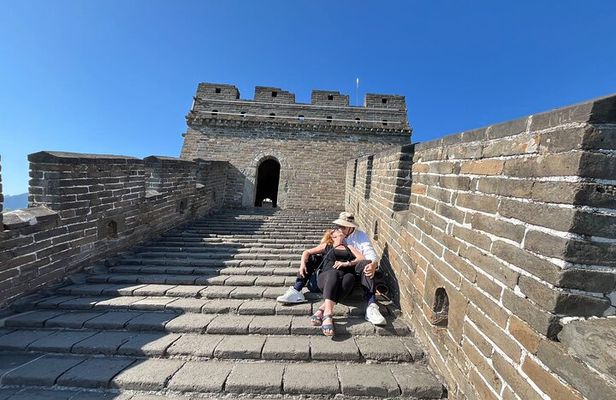 3 Sections Day Tour to Mutianyu, Huanghuacheng, Xiangshuihu Great Wall Hiking 