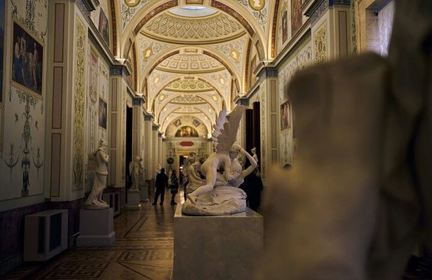 Uffizi Gallery: Timed Entry Small group Guided Tour
