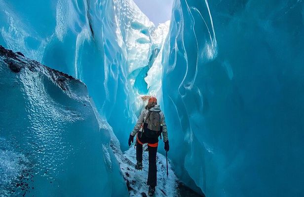 Crevasse Labyrinth - Vatnajökull Glacier Maze from Skaftafell