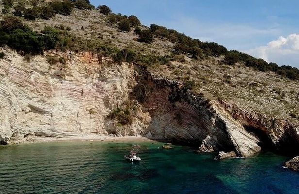 Explore the Stunning Krorëza Coastline Private Boat Tour