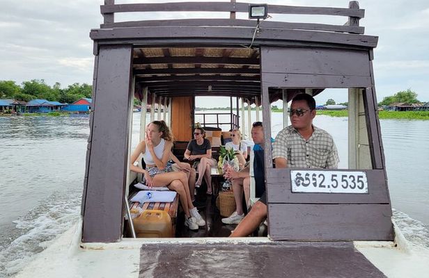 2-Day Boat Trip Siem Reap to Battambang and Battambang Tour