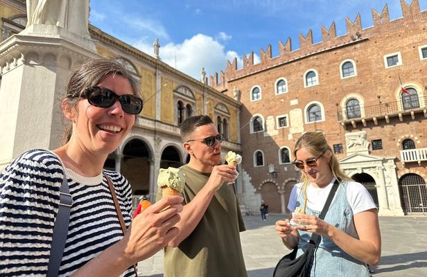 Verona Street Food Tour and City Guided Sightseeing