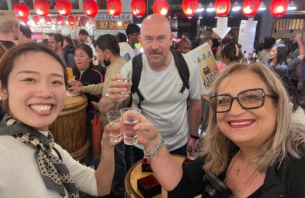 Private Local Food Tour with a Japanese Food Influencer