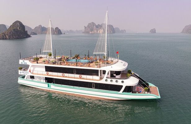 From Hanoi: Luxury Day Cruise Explore Halong Bay, Island, Caves