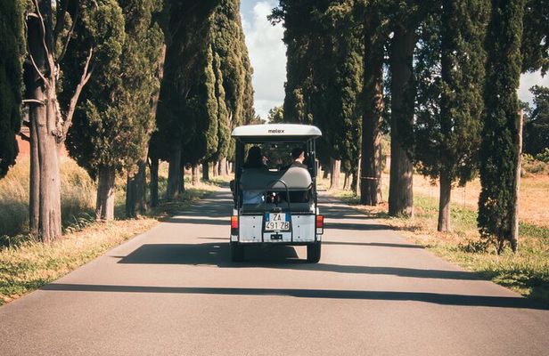 Ancient Appia and Roman Catacombs Private Tour with Golf Cart