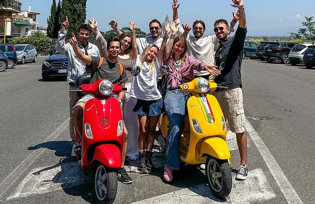 Rome Private Vespa Tour Pick-up from Hotel