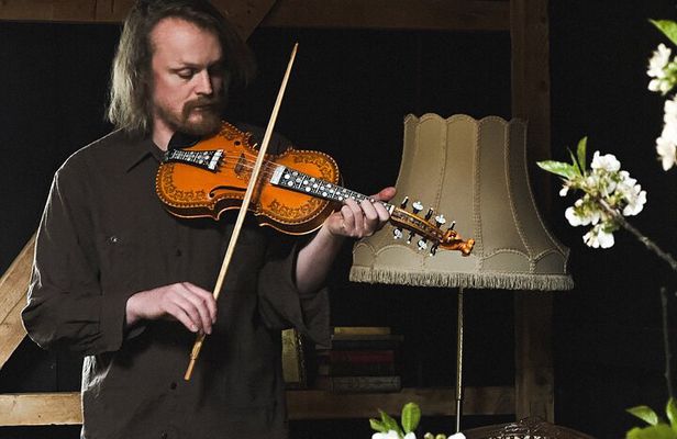 Music of the Fjord–Norwegian Folk music at The fjord Farm in Flåm