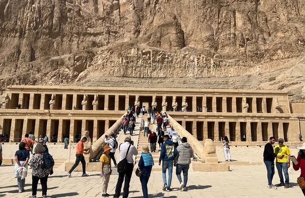 Luxury Luxor Day Trip by Air-Karnak & Valley of Kings Guided Tour