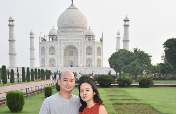 Same Day Agra Tour By Luxury Gatimaan Train From Delhi