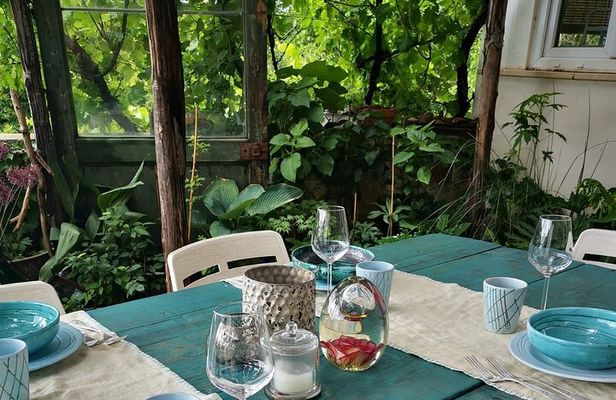 Authentic Apulian menu in the garden of an ancient trullo