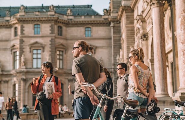 Paris Evening City of Lights Small Group Bike Tour & Boat Cruise
